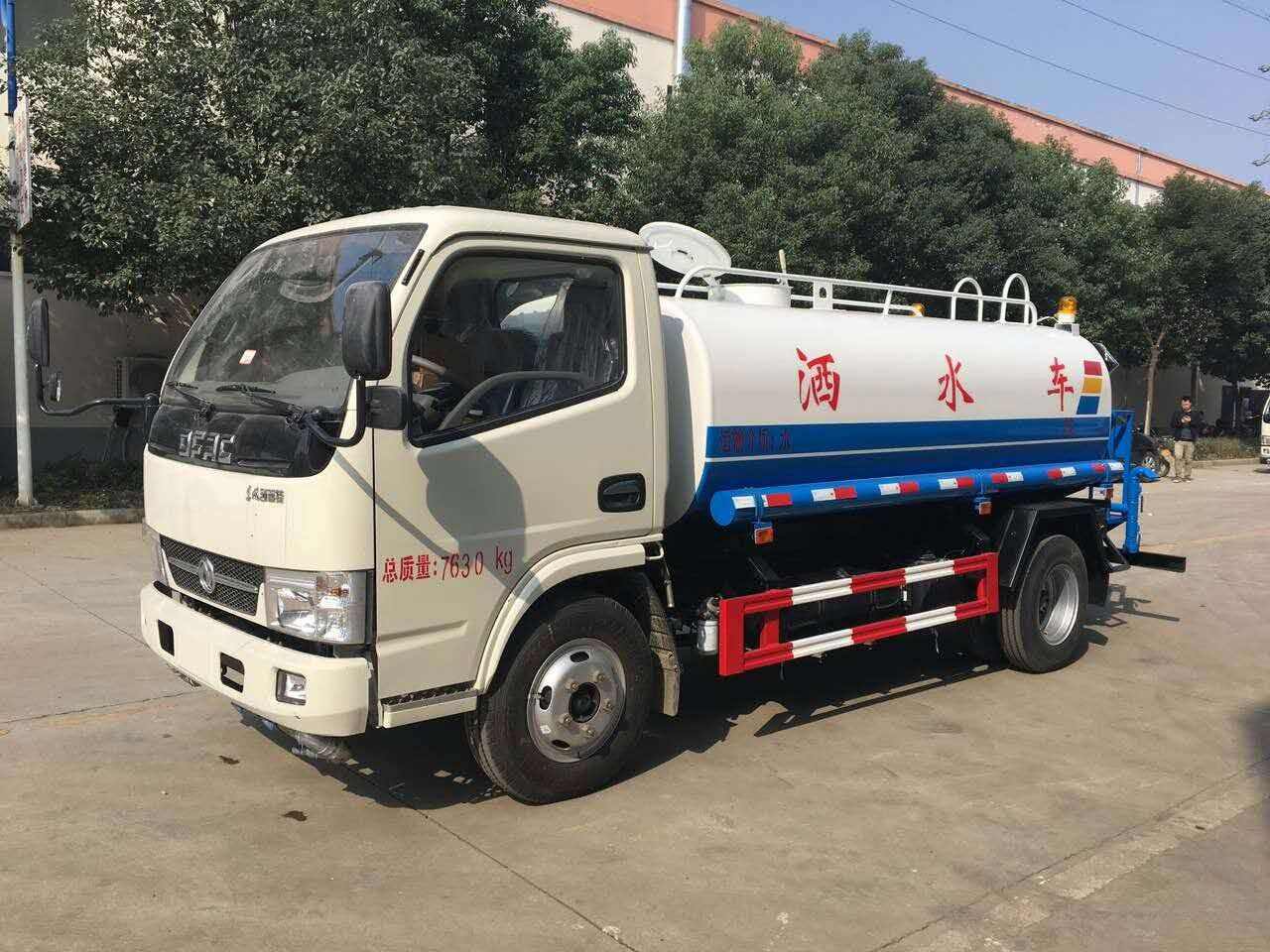 5噸灑水車在哪里有賣？湖北楚勝汽車13886887089